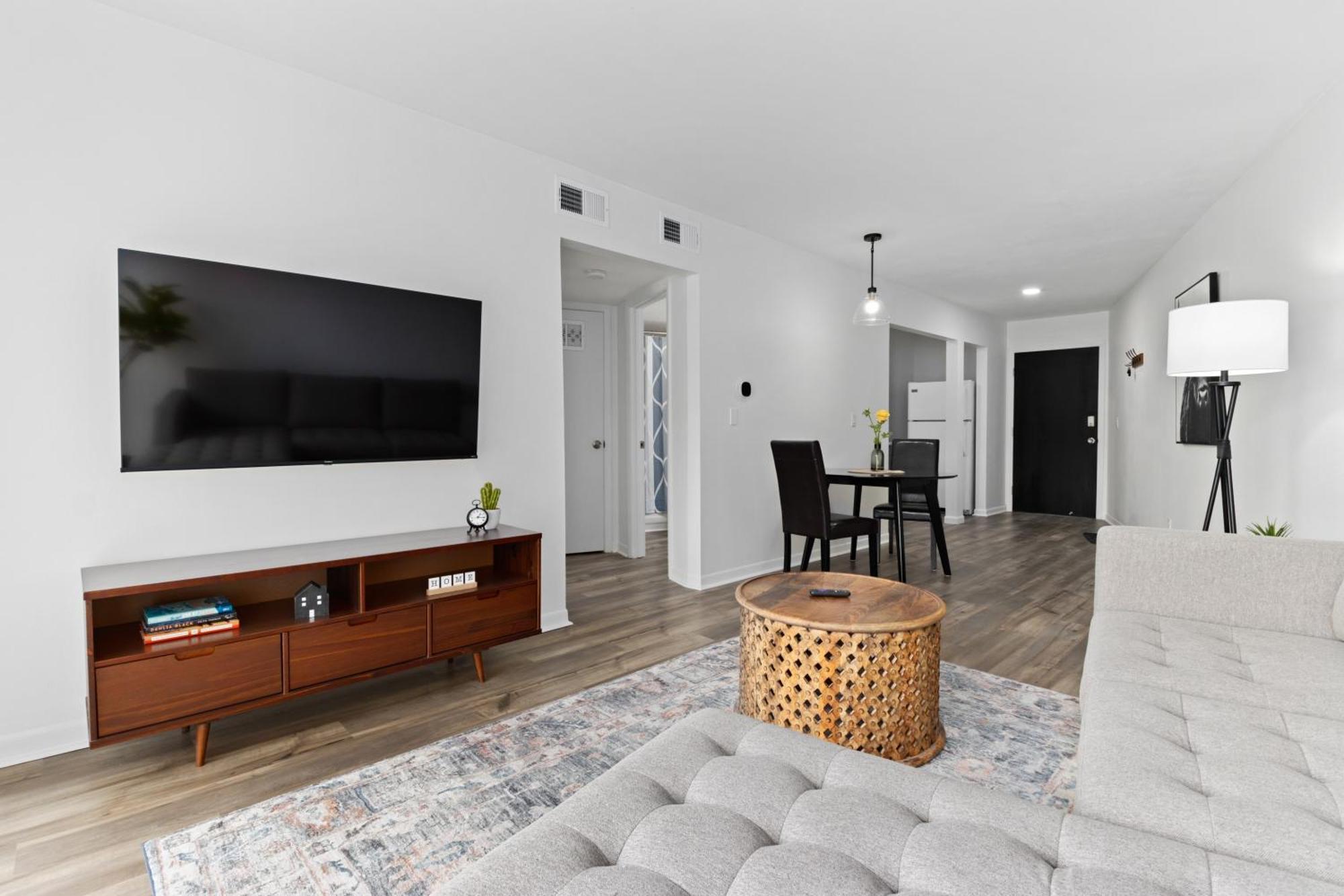 The Concord Place Peoria Room photo